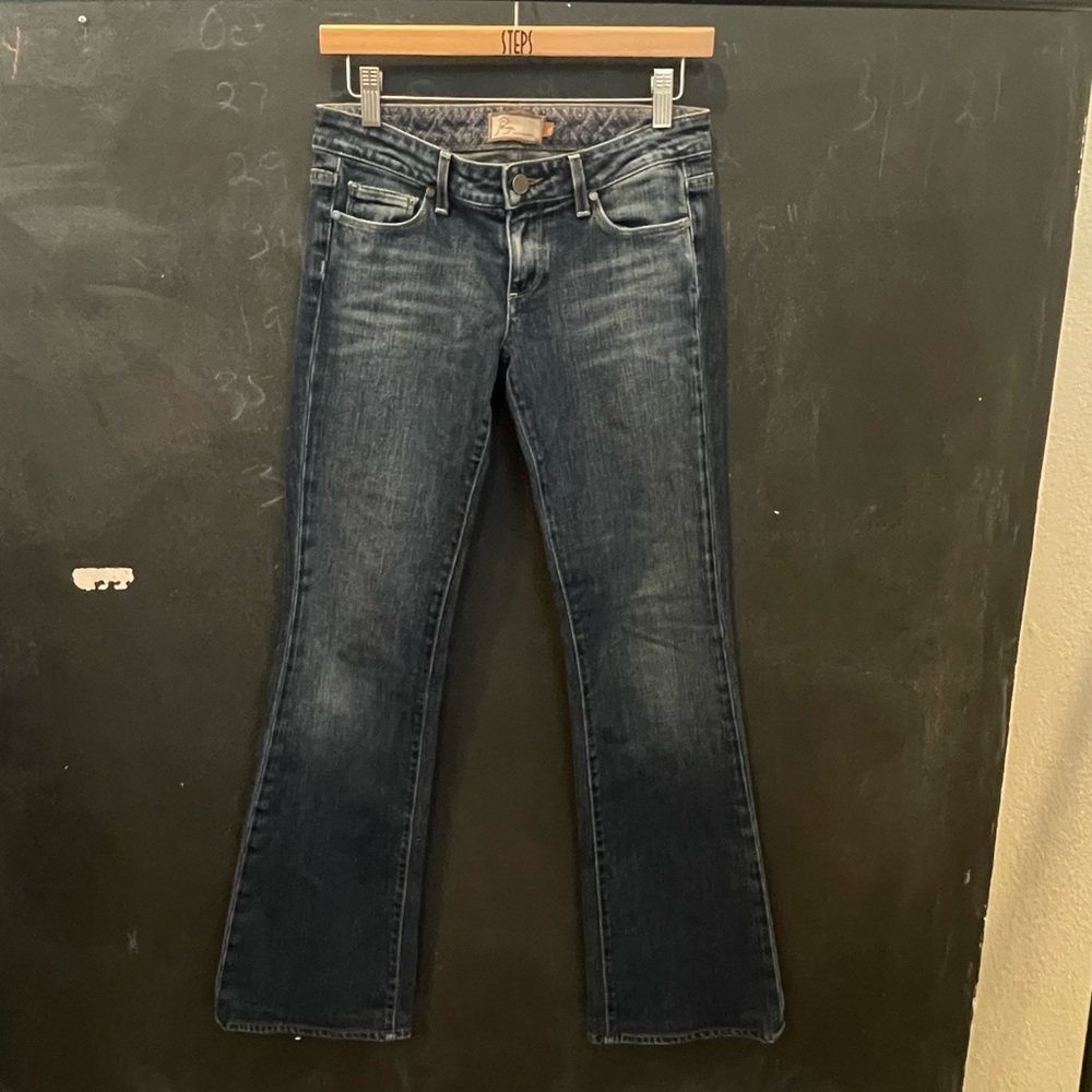Low rise boot cut Paige jeans Size 27